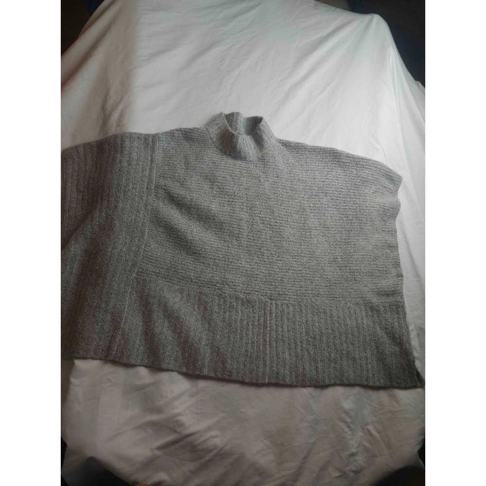 Universal Thread Poncho Women One Size Gray Boho Chic Loungewear Travel Layering